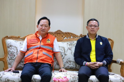 อธิบดี ปภ. ลงพื้นที่ติดตามสถานการณ์อุทกภัยในจังหวัดสุราษฎร์ธ ... พารามิเตอร์รูปภาพ 1