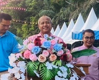 รองผู้ว่าราชการจังหวัดสุราษฎร์ธานี เป็นประธานในพิธีเปิดงานเท ... พารามิเตอร์รูปภาพ 1