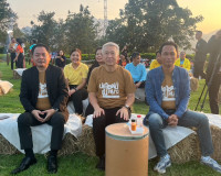 รองผู้ว่าราชการจังหวัดสุราษฎร์ธานี ร่วมเป็นสักขีพยานในการลงน ... พารามิเตอร์รูปภาพ 2