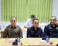 พระบาทสมเด็จพระเจ้าอยู่หัว ทรงห่วงใยราษฎรที่ประสบอุทกภัย ในโ ... พารามิเตอร์รูปภาพ 26