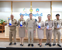 จังหวัดสุราษฎร์ธานีประชุมผู้บริหารและปลัดองค์กรปกครองส่วนท้อ ... พารามิเตอร์รูปภาพ 19