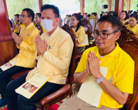 รองผู้ว่าราชการจังหวัดสุราษฎร์ธานี เป็นประธานในพิธีเจริญพระพ ... พารามิเตอร์รูปภาพ 5