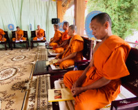 รองผู้ว่าราชการจังหวัดสุราษฎร์ธานี เป็นประธานในพิธีเจริญพระพ ... พารามิเตอร์รูปภาพ 11