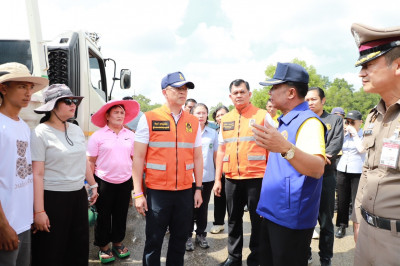 ผู้ว่าฯ สุราษฎร์ธานี ลงพื้นที่ติดตามการค้นหา หนุ่มขี่รถจักรย ... พารามิเตอร์รูปภาพ 1