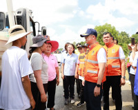 ผู้ว่าฯ สุราษฎร์ธานี ลงพื้นที่ติดตามการค้นหา หนุ่มขี่รถจักรย ... พารามิเตอร์รูปภาพ 12