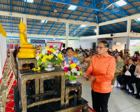 รองผู้ว่าราชการจังหวัดสุราษฎร์ธานี พร้อมด้วย นางพรรณทิพย์ เจ ... พารามิเตอร์รูปภาพ 2