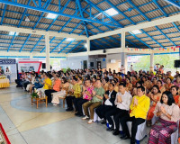 รองผู้ว่าราชการจังหวัดสุราษฎร์ธานี พร้อมด้วย นางพรรณทิพย์ เจ ... พารามิเตอร์รูปภาพ 3