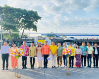 รองผู้ว่าราชการจังหวัดสุราษฎร์ธานี พร้อมด้วย นางพรรณทิพย์ เจ ... พารามิเตอร์รูปภาพ 9