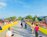 รองผู้ว่าราชการจังหวัดสุราษฎร์ธานี พร้อมด้วย นางพรรณทิพย์ เจ ... พารามิเตอร์รูปภาพ 10