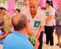 รองผู้ว่าราชการจังหวัดสุราษฎร์ธานี เป็นประธานในกิจกรรมเทิดพร ... พารามิเตอร์รูปภาพ 9