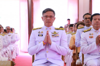 ผู้ว่าฯ สุราษฎร์ธานี เป็นประธานพิธีเจริญพระพุทธมนต์ถวายพระพร ... พารามิเตอร์รูปภาพ 1