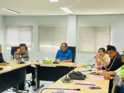 รองผู้ว่าราชการจังหวัดสุราษฎร์ธานี เป็นประธานใน การประชุมสำน ... พารามิเตอร์รูปภาพ 1
