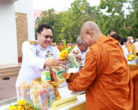 จังหวัดสุราษฎร์ธานีจัดพิธีเฉลิมพระเกียรติพระบาทสมเด็จพระเจ้า ... พารามิเตอร์รูปภาพ 8