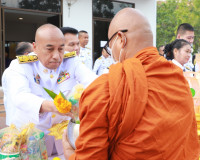 จังหวัดสุราษฎร์ธานีจัดพิธีเฉลิมพระเกียรติพระบาทสมเด็จพระเจ้า ... พารามิเตอร์รูปภาพ 17
