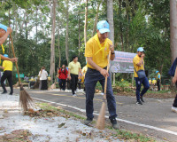 จังหวัดสุราษฎร์ธานีจัดกิจกรรมจิตอาสาพัฒนา เนื่องในวันสมเด็จพ ... พารามิเตอร์รูปภาพ 9