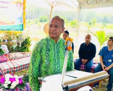 รองผู้ว่าราชการจังหวัดสุราษฎร์ธานี เป็นประธานในพิธีเปิดกิจกร ... พารามิเตอร์รูปภาพ 1