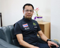 รองผู้ว่าราชการจังหวัดสุราษฎร์ธานี ให้การต้อนรับ ร.ต.อ. ชนิน ... พารามิเตอร์รูปภาพ 3