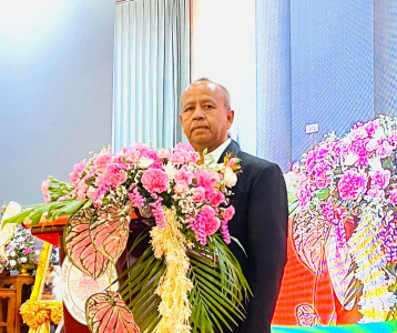 รองผู้ว่าราชการจังหวัดสุราษฎร์ธานี เป็นประธานและมอบเกียรติบั ... พารามิเตอร์รูปภาพ 1