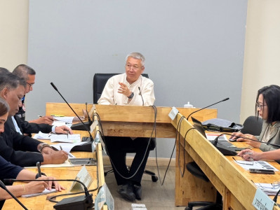 รองผู้ว่าราชการจังหวัดสุราษฎร์ธานี เป็นประธานประชุมประชุมร่ว ... พารามิเตอร์รูปภาพ 1