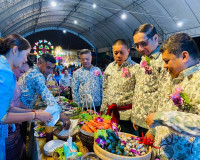 รองผู้ว่าราชการจังหวัดสุราษฎร์ธานี เป็นประธานในพิธีเปิดงานเท ... พารามิเตอร์รูปภาพ 6