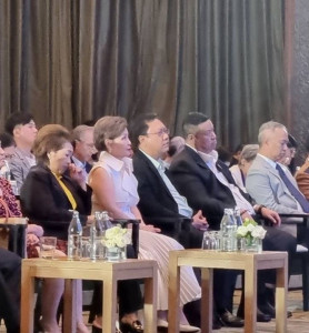 รองผู้ว่าราชการจังหวัดฯ เข้าร่วมงานแถลงทิศทางขับเคลื่อนอุตสา ... พารามิเตอร์รูปภาพ 1