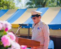 รองผู้ว่าราชการจังหวัดสุราษฎร์ธานี เป็นประธานในพิธีวางพวงมาล ... พารามิเตอร์รูปภาพ 3