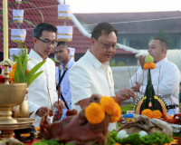 จังหวัดสุราษฎร์ธานีจัดพิธีบวงสรวงศาลหลักเมือง เพื่อความเป็นส ... พารามิเตอร์รูปภาพ 11