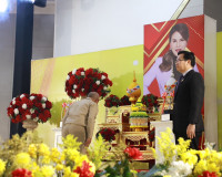 รองผู้ว่าราชการจังหวัดสุราษฎร์ธานี เป็นประธานในพิธีมอบถ้วยรา ... พารามิเตอร์รูปภาพ 25