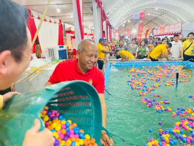 รองผู้ว่าราชการจังหวัดสุราษฎร์ธานี ปฏิบัติงานผู้จัดการประจำร ... พารามิเตอร์รูปภาพ 1