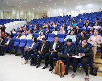 รองผู้ว่าราชการจังหวัดสุราษฎร์ธานี เป็นประธานในพิธีเปิดการปร ... พารามิเตอร์รูปภาพ 4
