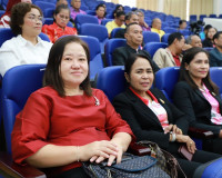 รองผู้ว่าราชการจังหวัดสุราษฎร์ธานี เป็นประธานในพิธีเปิดการปร ... พารามิเตอร์รูปภาพ 14