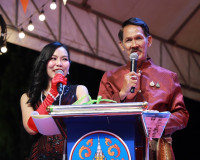จังหวัดสุราษฎร์ธานี จัดประกวดร้องเพลงไทยลูกทุ่งท้องที่ และท้ ... พารามิเตอร์รูปภาพ 8