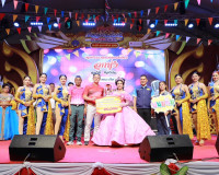 จังหวัดสุราษฎร์ธานี จัดประกวดร้องเพลงไทยลูกทุ่งท้องที่ และท้ ... พารามิเตอร์รูปภาพ 15