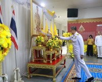 จังหวัดสุราษฎร์ธานีจัดพิธีมอบปฏิทินหลวงพุทธศักราช 2568 พระรา ... พารามิเตอร์รูปภาพ 2