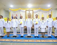 จังหวัดสุราษฎร์ธานีจัดพิธีมอบปฏิทินหลวงพุทธศักราช 2568 พระรา ... พารามิเตอร์รูปภาพ 16