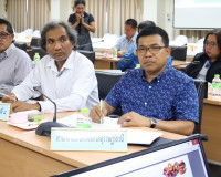 รองผู้ว่าราชการจังหวัดสุราษฎร์ธานี เป็นประธานในการประชุม คณะ ... พารามิเตอร์รูปภาพ 3