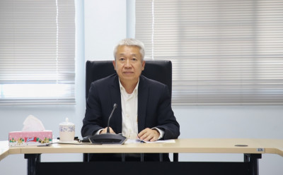รองผู้ว่าราชการจังหวัดสุราษฎร์ธานี เป็นประธานการประชุมพิจารณ ... พารามิเตอร์รูปภาพ 1