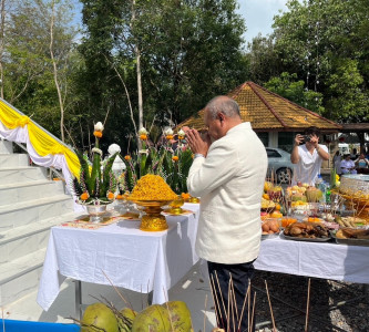 รองผู้ว่าราชการจังหวัดสุราษฎร์ธานี เป็นประธานในพิธีพุทธาภิเษ ... พารามิเตอร์รูปภาพ 1
