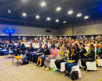 รองผู้ว่าราชการจังหวัดสุราษฎร์ธานี กล่าวต้อนรับที่ปรึกษาโครง ... พารามิเตอร์รูปภาพ 9