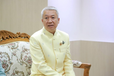 รองผู้ว่าราชการจังหวัดสุราษฎร์ธานี ให้การต้อนรับนางสาวชุติมา ... พารามิเตอร์รูปภาพ 1