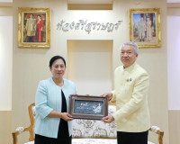 รองผู้ว่าราชการจังหวัดสุราษฎร์ธานี ให้การต้อนรับนางสาวชุติมา ... พารามิเตอร์รูปภาพ 7