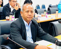 รองผู้ว่าราชการจังหวัดสุราษฎร์ธานี ร่วมประชุมพิจารณากลั่นกรอ ... พารามิเตอร์รูปภาพ 2