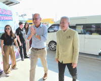 รองผู้ว่าราชการจังหวัดสุราษฎร์ธานี ให้การต้อนรับ H.E. Mark G ... พารามิเตอร์รูปภาพ 1
