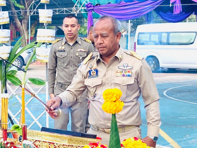 รองผู้ว่าราชการจังหวัดสุราษฎร์ธานี เป็นประธานในพิธีสักการะสิ ... พารามิเตอร์รูปภาพ 1