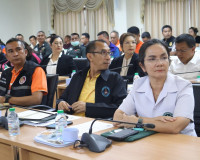 รองผู้ว่าราชการจังหวัดสุราษฎร์ธานี เป็นประธานในการประชุมเตรี ... พารามิเตอร์รูปภาพ 5