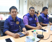 รองผู้ว่าราชการจังหวัดสุราษฎร์ธานี เป็นประธานในการประชุมเตรี ... พารามิเตอร์รูปภาพ 6
