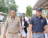 ผู้ว่าฯ สุราษฎร์ธานี ลงพื้นที่ตรวจเยี่ยมหน่วยเลือกตั้งนายกเท ... พารามิเตอร์รูปภาพ 8