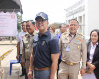 ผู้ว่าฯ สุราษฎร์ธานี ลงพื้นที่ตรวจเยี่ยมหน่วยเลือกตั้งนายกเท ... พารามิเตอร์รูปภาพ 13