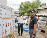 ผู้ว่าฯ สุราษฎร์ธานี ลงพื้นที่ตรวจเยี่ยมหน่วยเลือกตั้งนายกเท ... พารามิเตอร์รูปภาพ 16