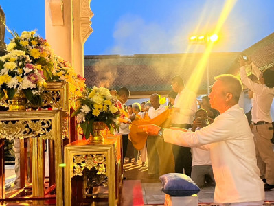 รองผู้ว่าราชการจังหวัดสุราษฎร์ธานี เป็นประธานแห่ผ้าห่มพระบรม ... พารามิเตอร์รูปภาพ 1